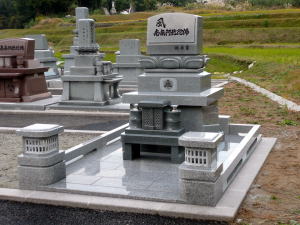 洋型墓石　早月霊園　その２　施工事例　中川石材